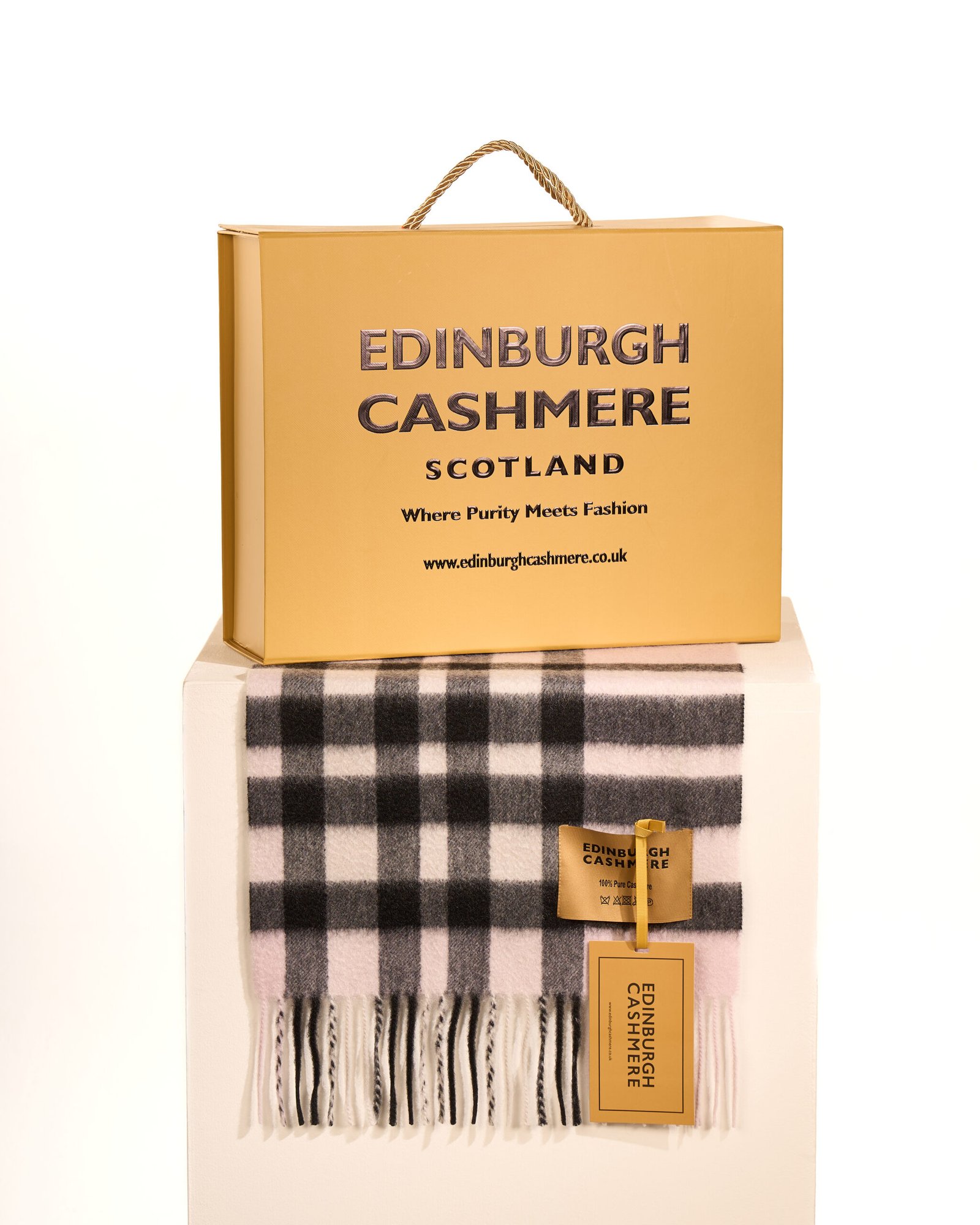 Edinburgh Cashmere DC Check Cashmere Scarf Vienna Eurovision